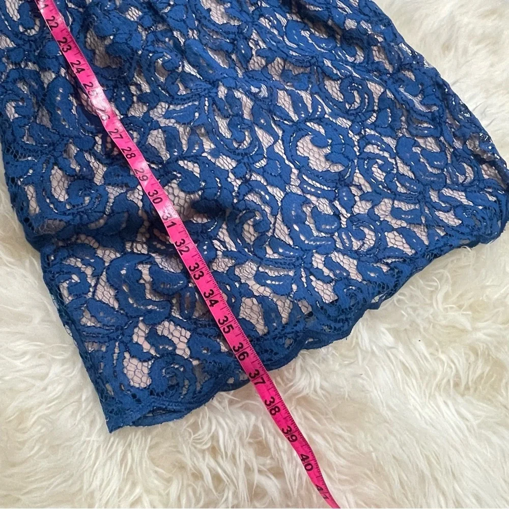 Short sleeve blue over beige lace dress - 6 - Picture 7 of 9